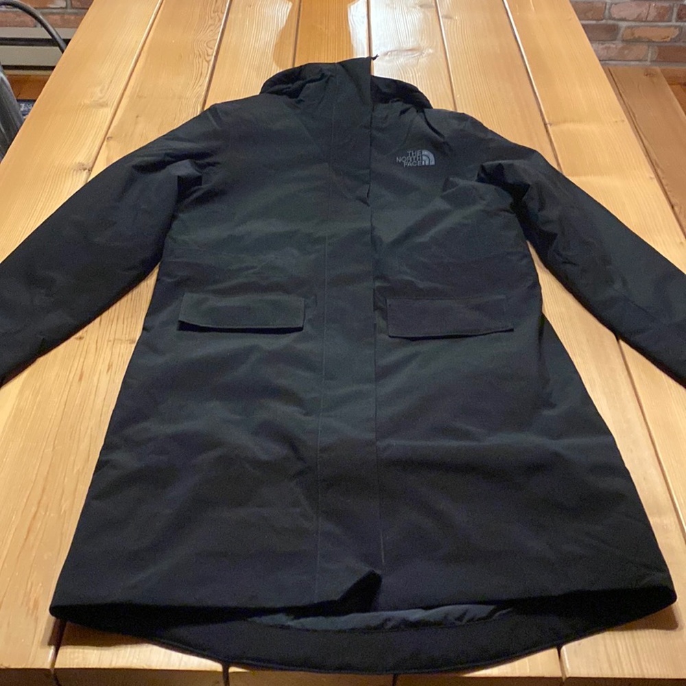 Brand new north face anorak 2022 XS never wear 300$